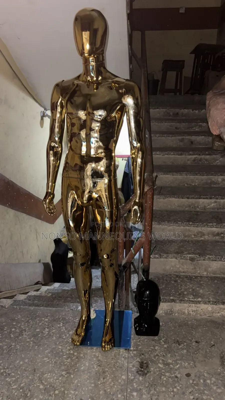 Normal Size Faceless Male Gold Chrome Mannequin
