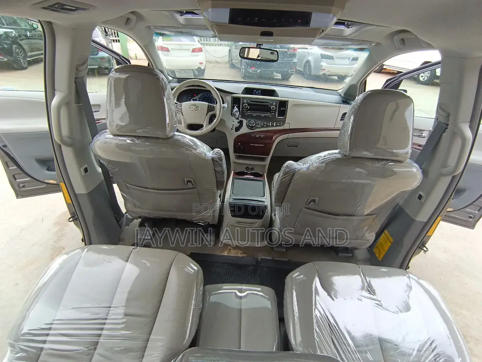 Toyota Sienna XLE 8 Passenger 2012 Gray
