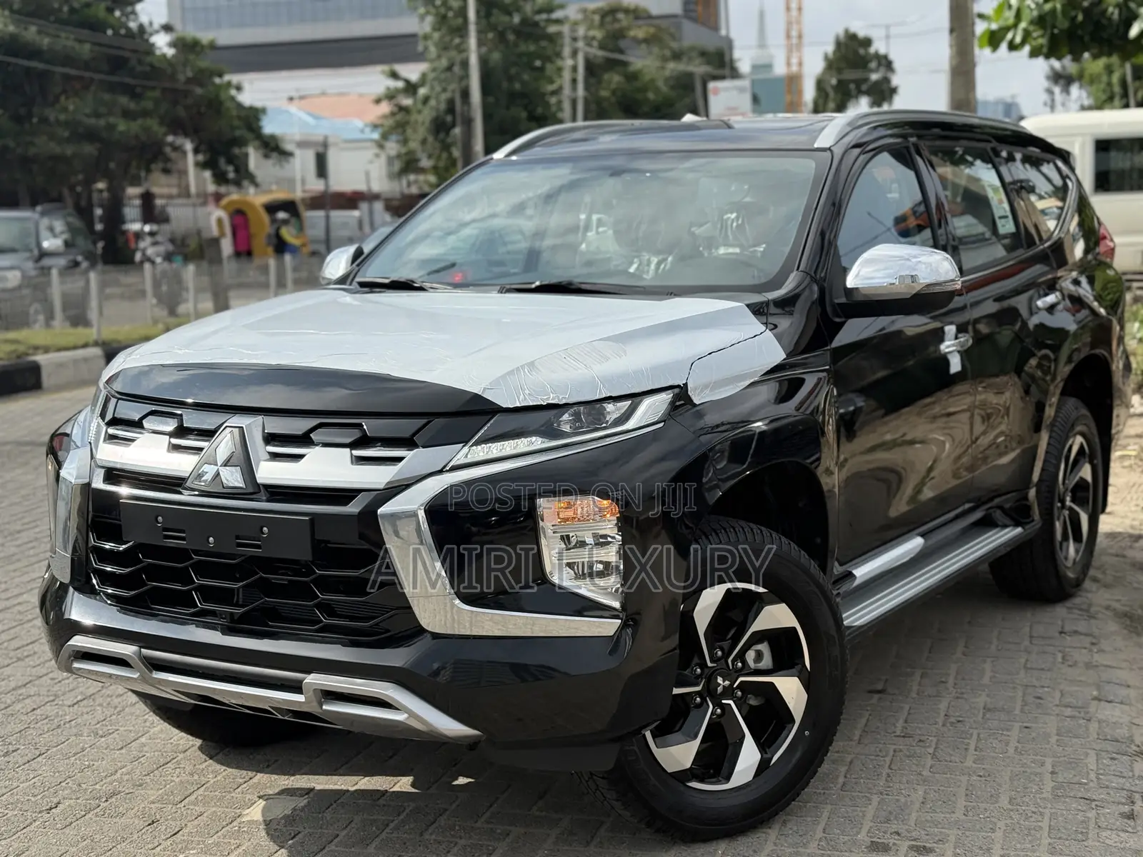 New Mitsubishi Montero Sport 2025 Black