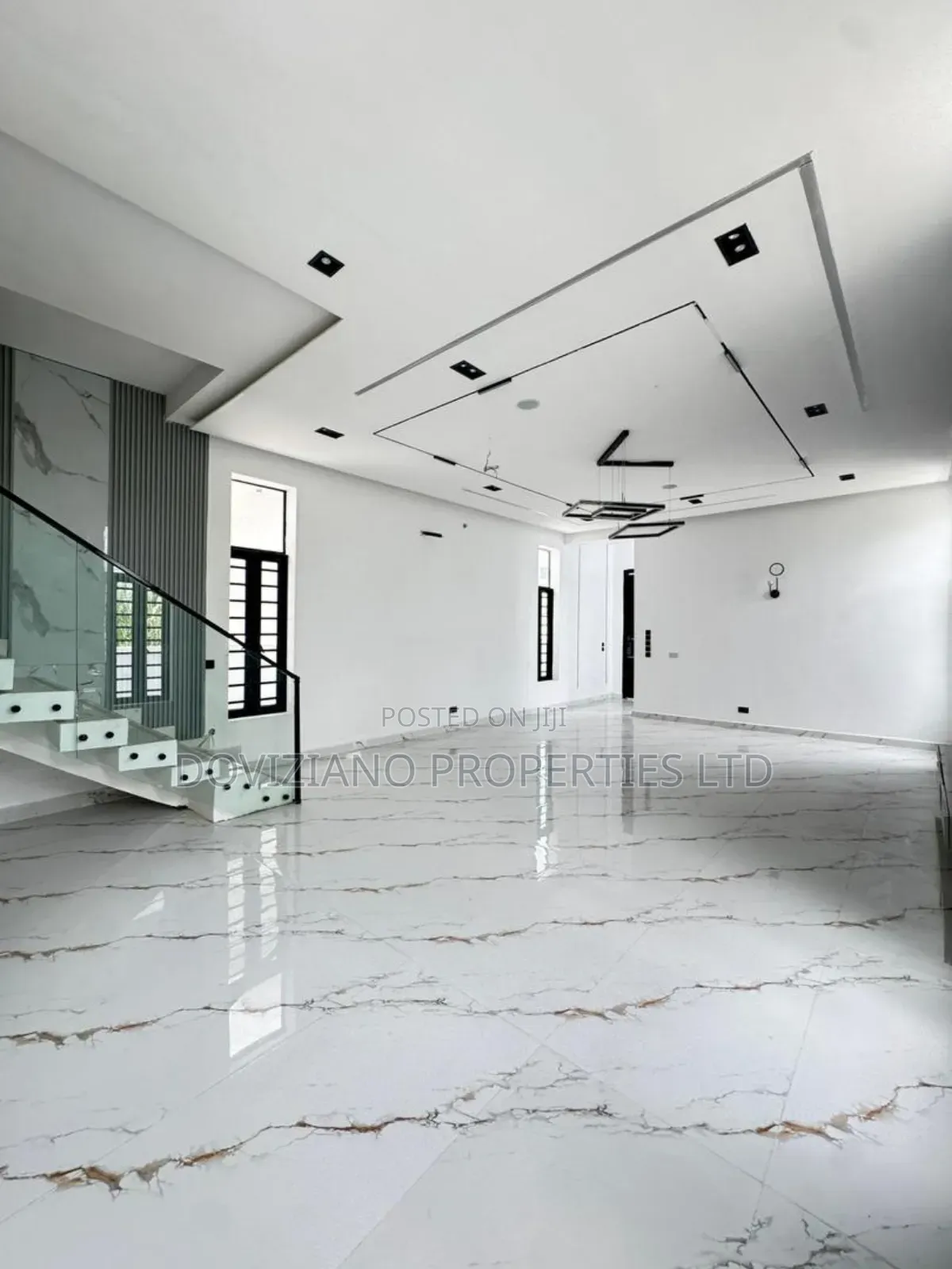 5bdrm Duplex in Lekki for sale