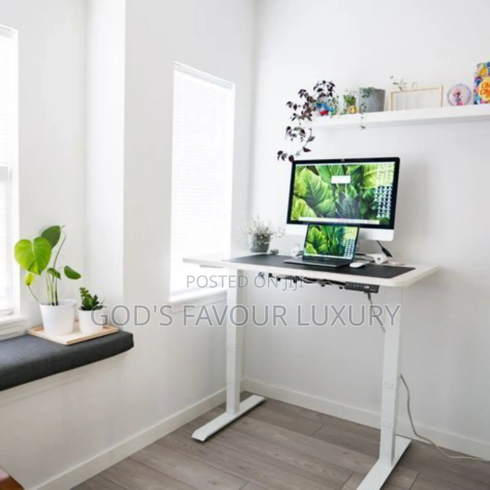 Modern Adjustable Height Computer Desk (Electric)