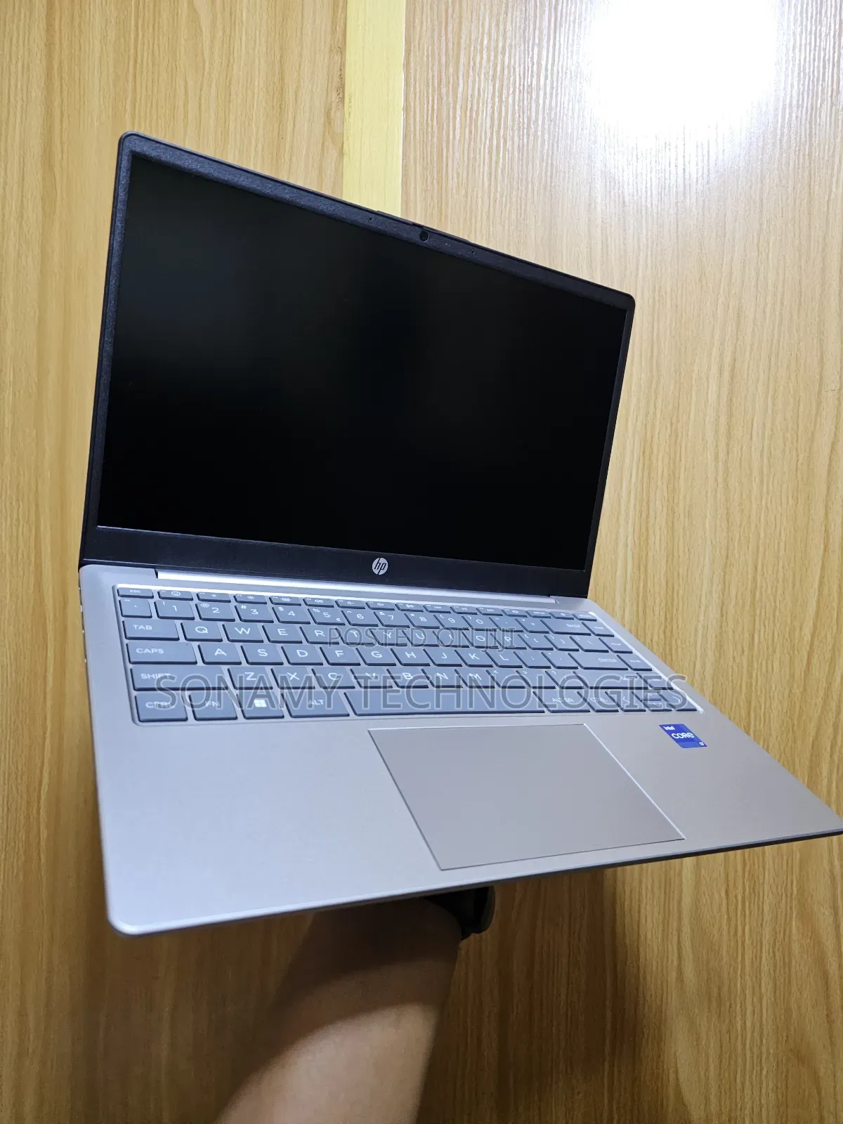 New Laptop HP 14-Dq1025cl 16GB Intel Core I7 SSD 512GB