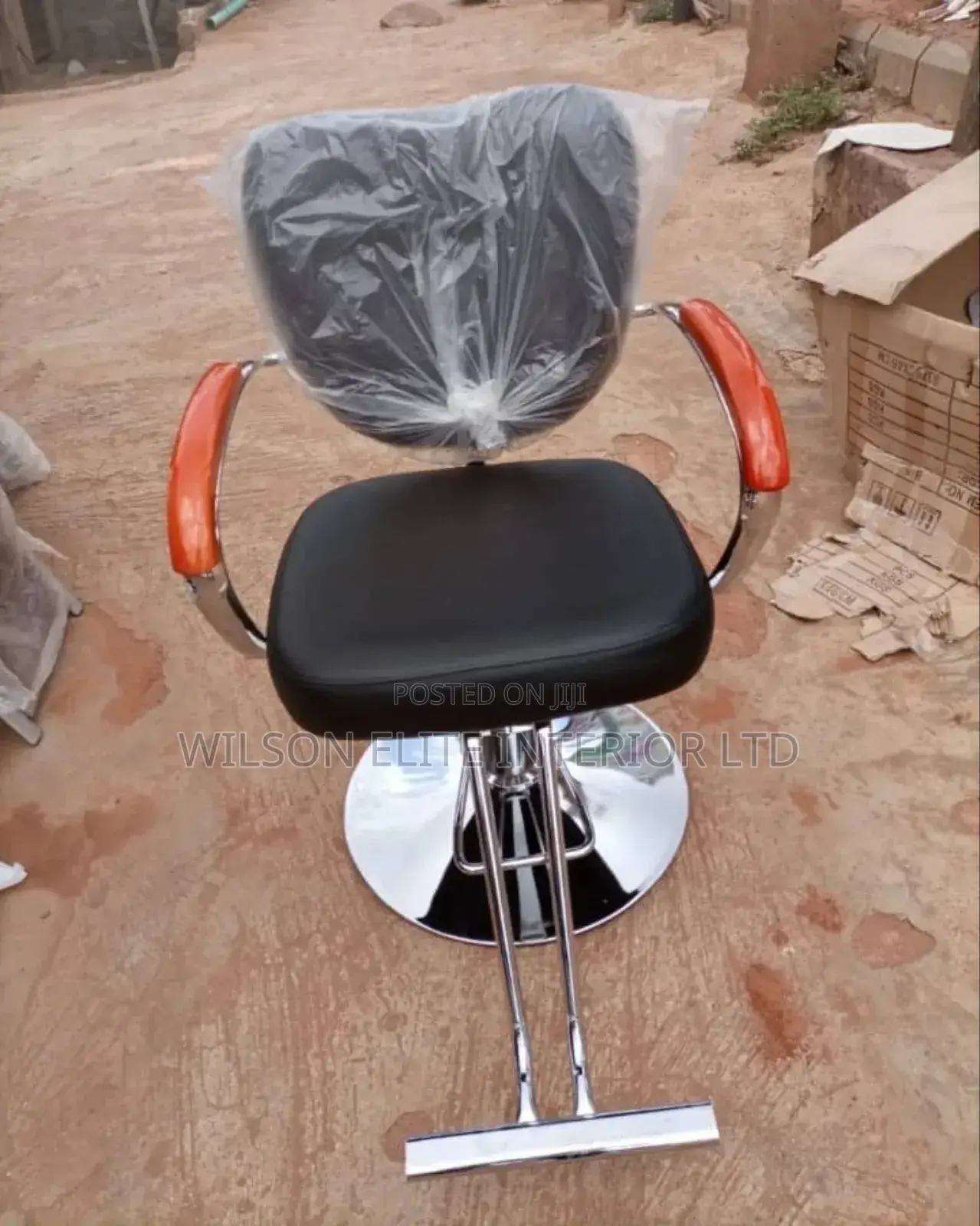 Imported Salon Chair – Leather Chrome Finish