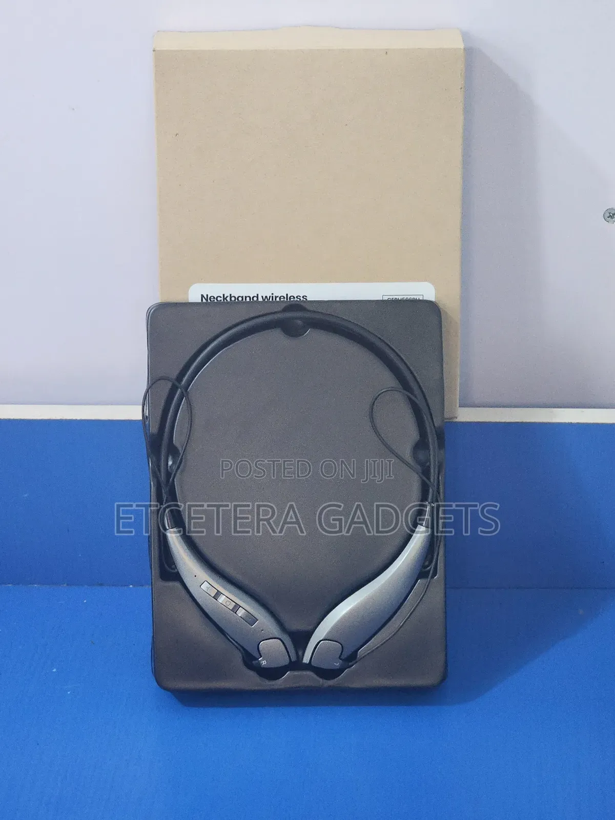 Bluetooth Neckband Wireless Earphones – 22hrs Battery, Bluetooth 5.0