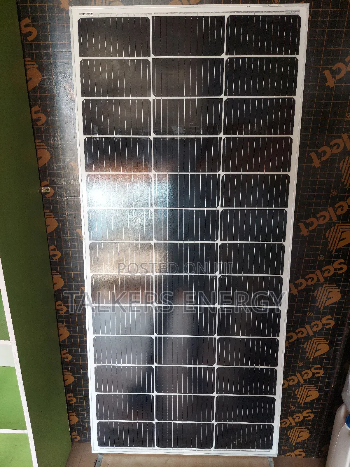 Solar Panel 200w Suitable for 12v/24v Systems in Ikorodu