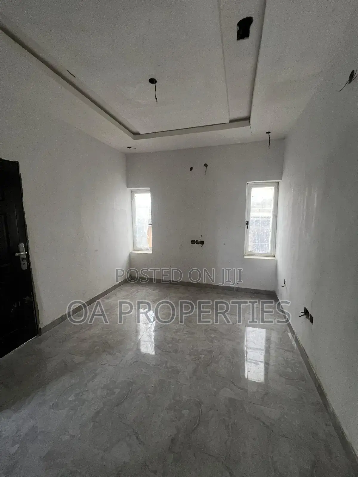Studio Apartment in Atoyebi Courts, for sale