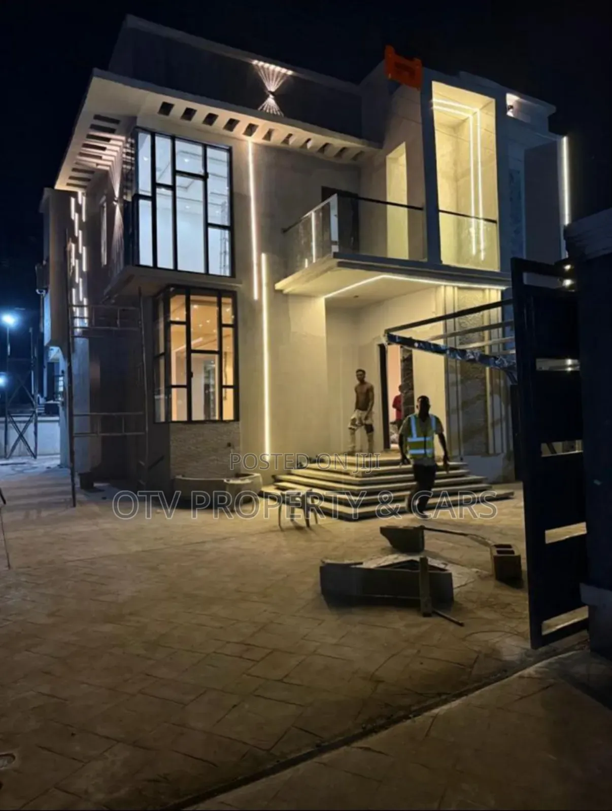 Furnished 4bdrm Duplex in Oluyole Estate for sale