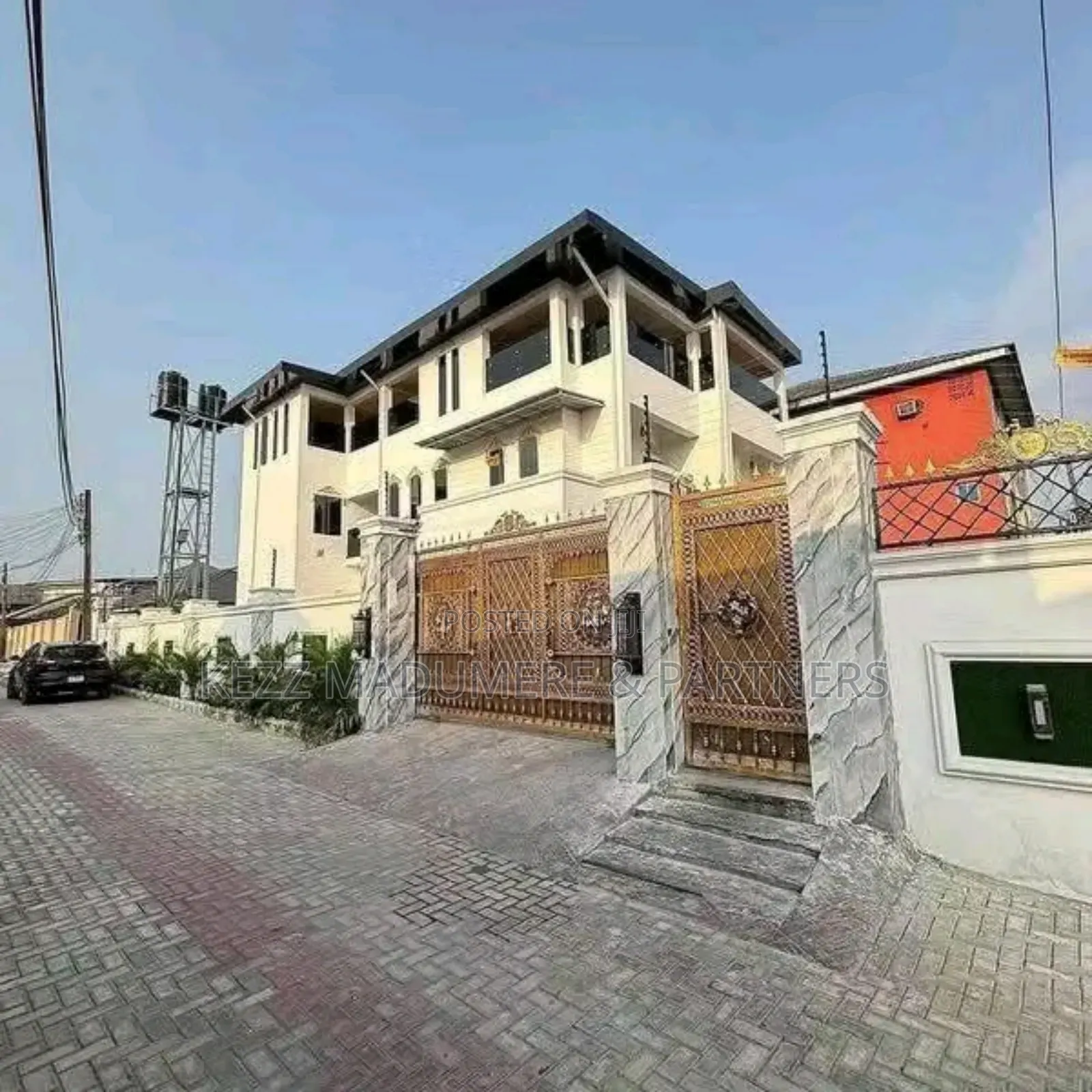 6bdrm Duplex in Woji , Port Harcourt for sale