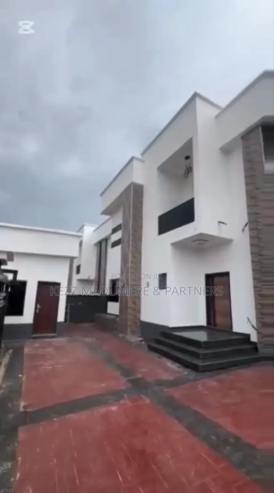 5bdrm Duplex in Helium Estate , for sale