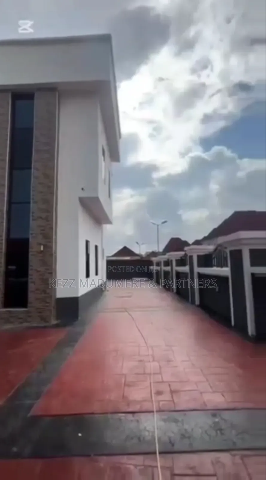 5bdrm Duplex in Helium Estate , for sale