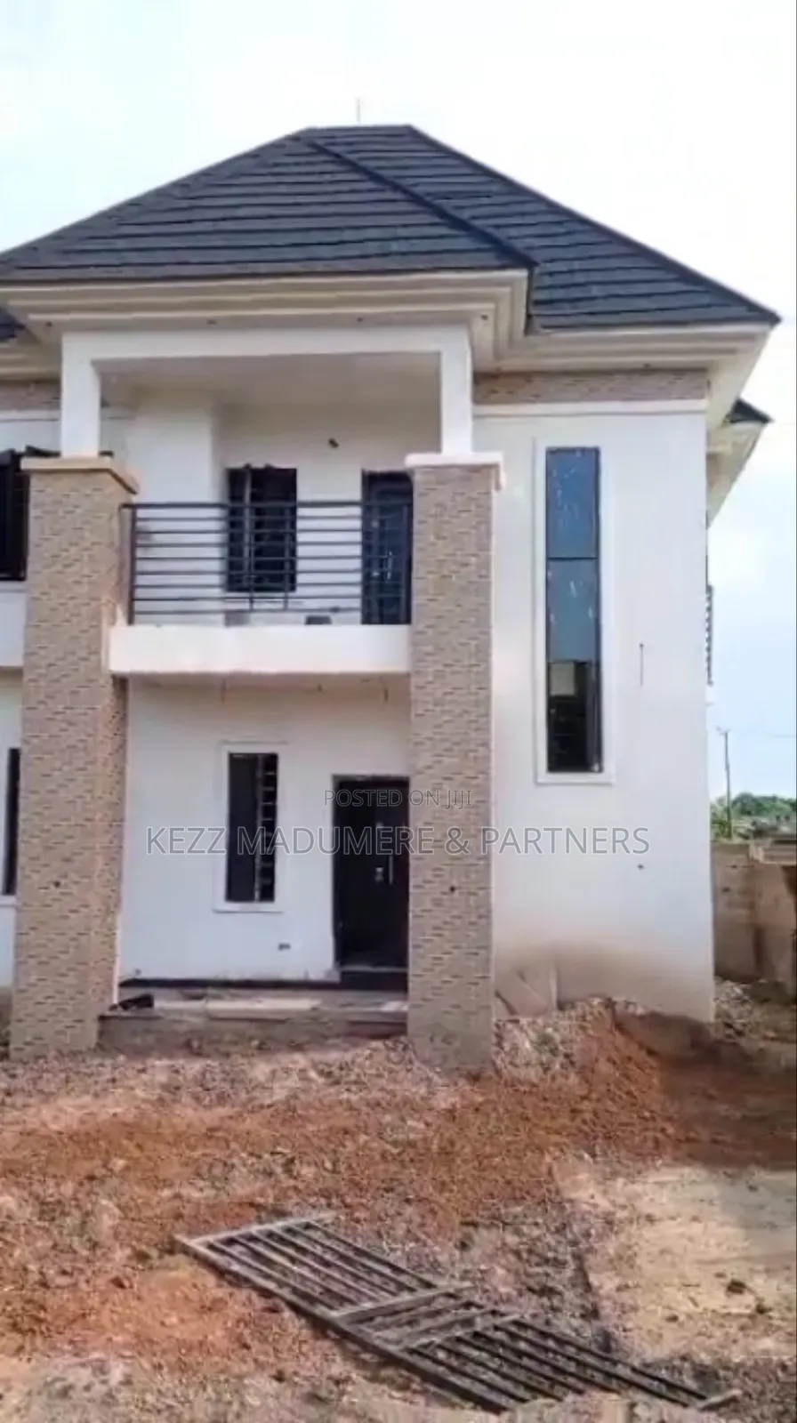 3bdrm Duplex in Toni Estate , Enugu for sale