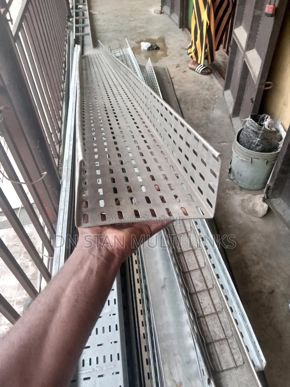200x100 Stainless Cable Tray