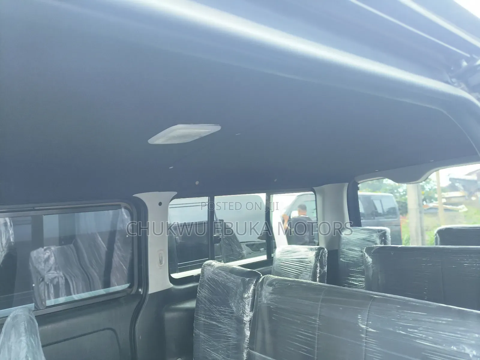 Toyota HiAce 2013 Black