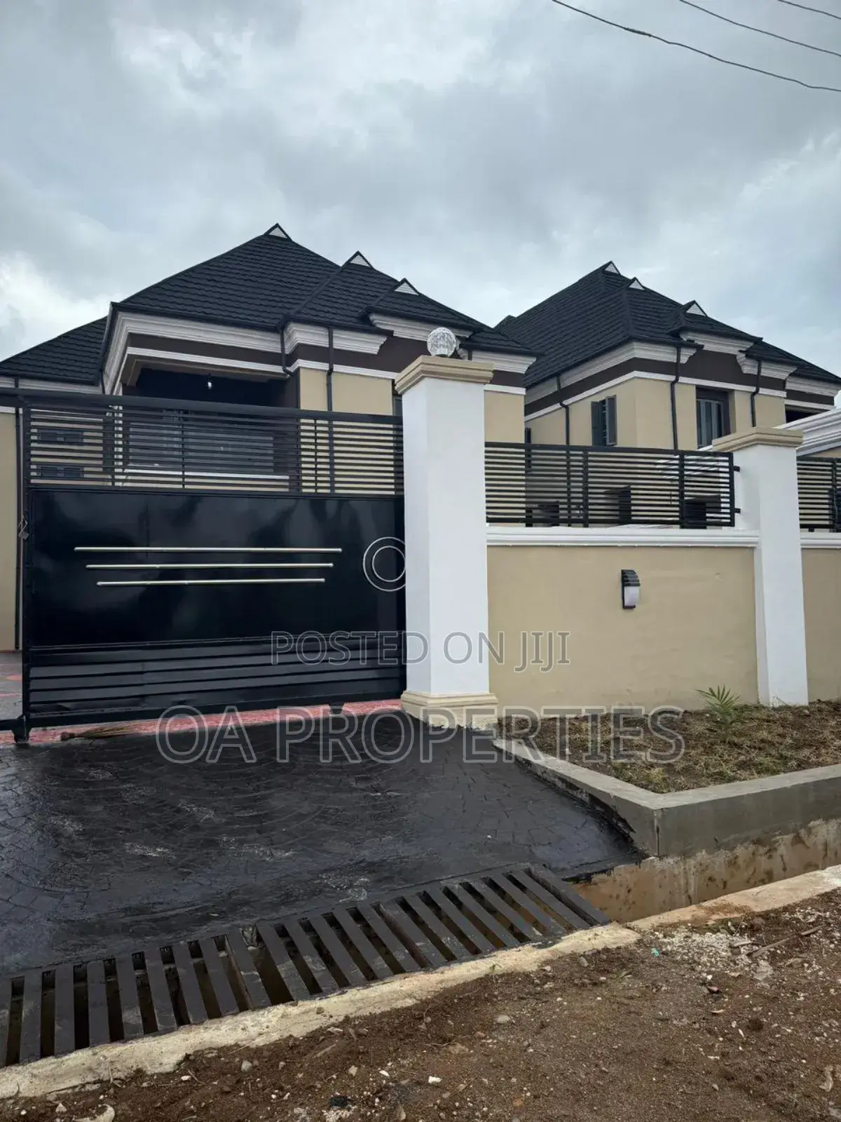 4bdrm Duplex in Mallami Estate, for sale