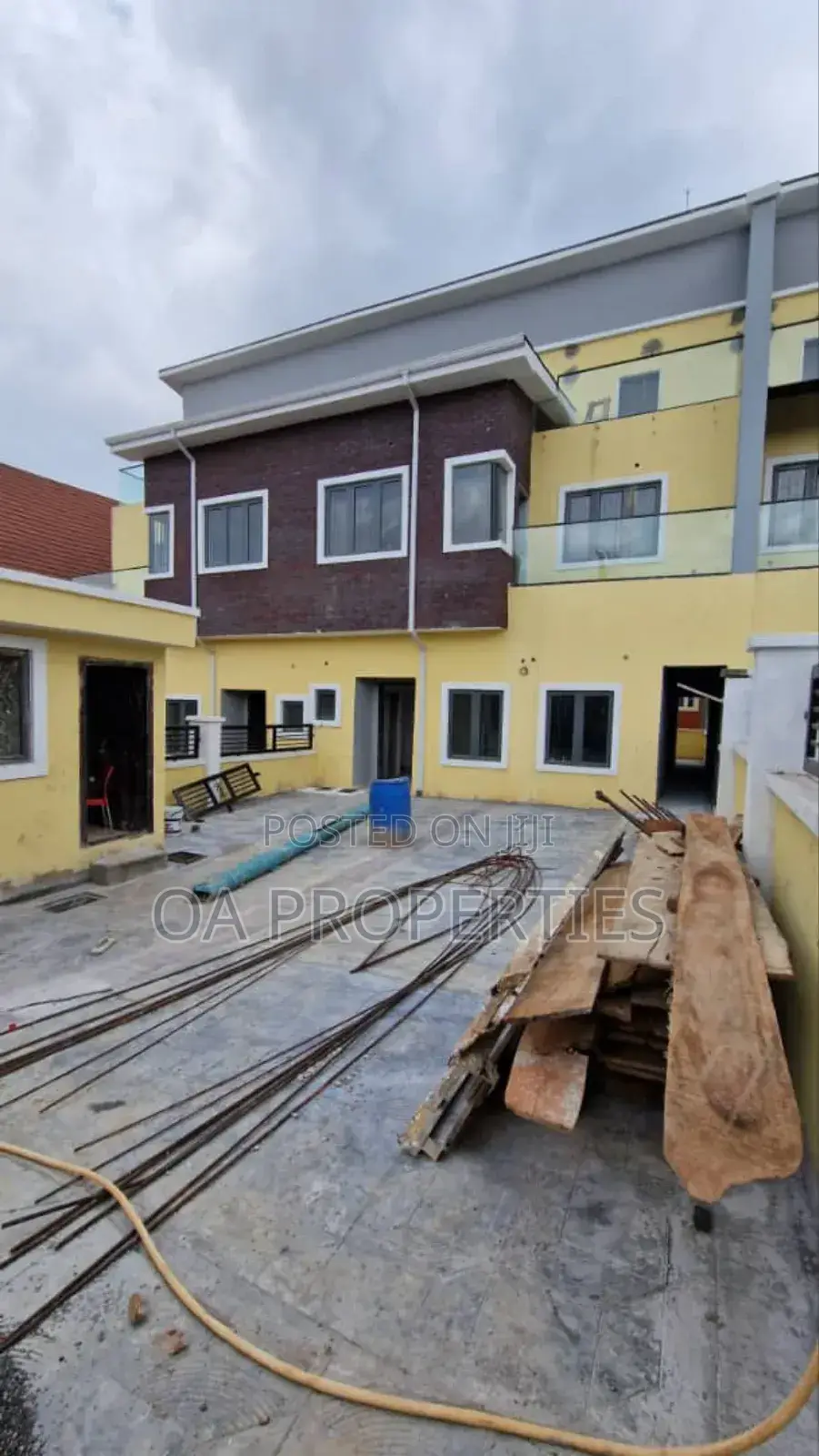 4bdrm Maisonette in Ibadan for sale