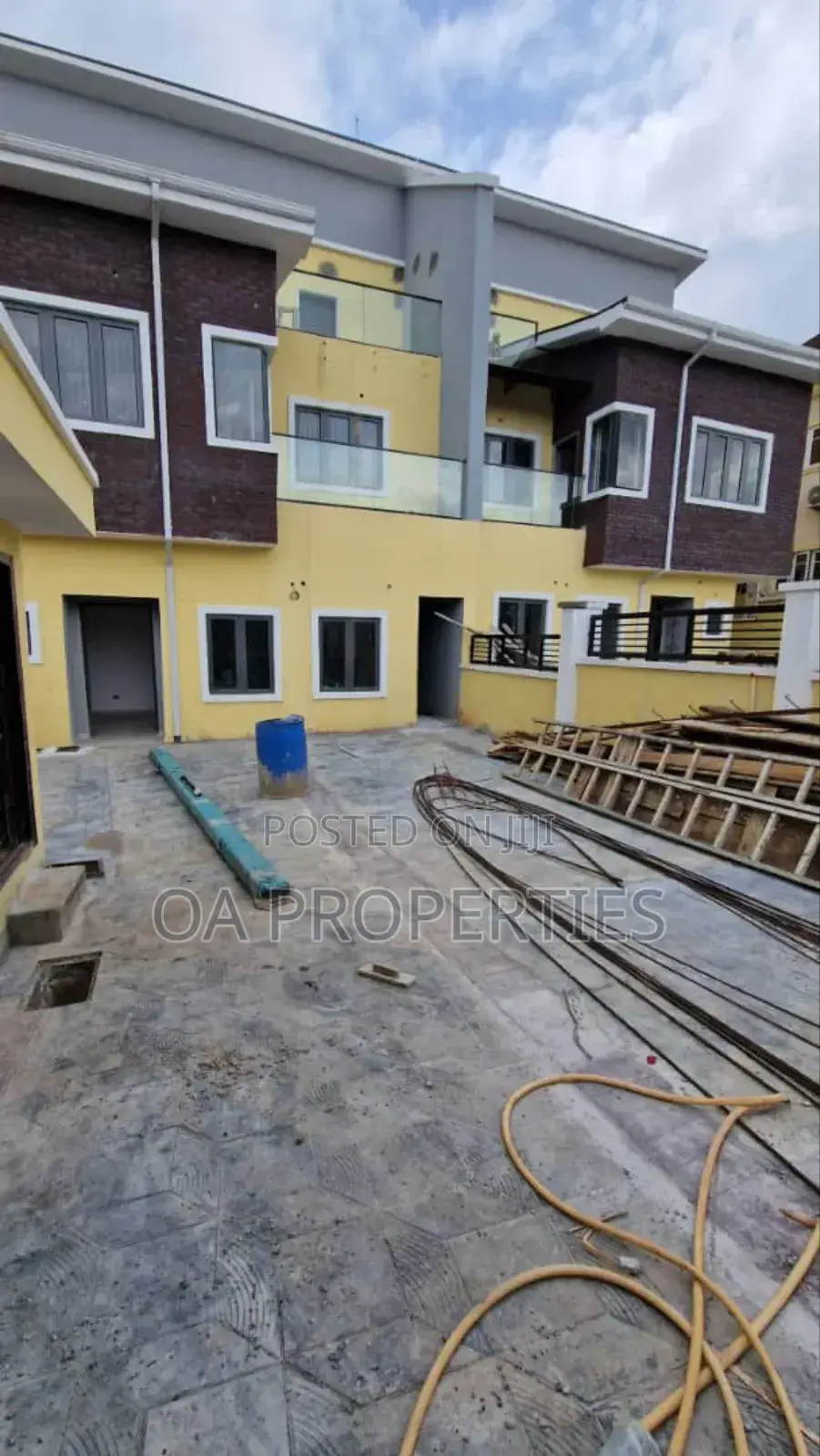 4bdrm Maisonette in Ibadan for sale