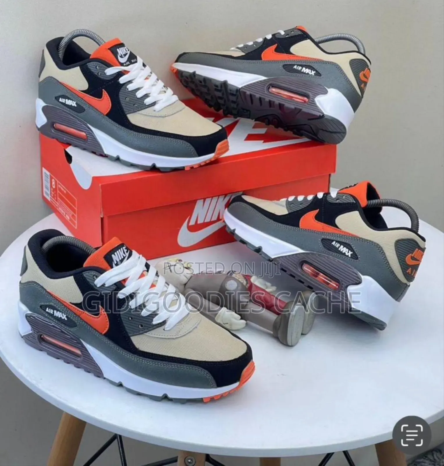 Premium Nike Air Max 090 Sneakers