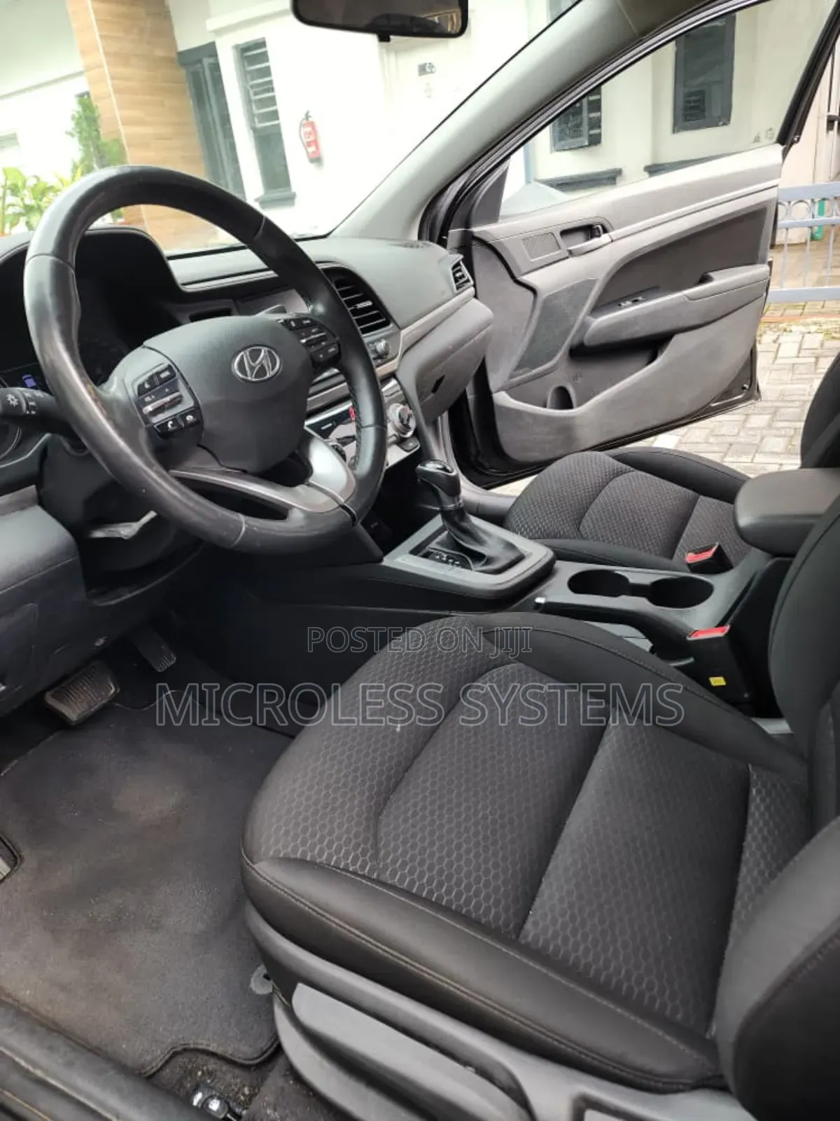 Hyundai Elantra 2019 Black