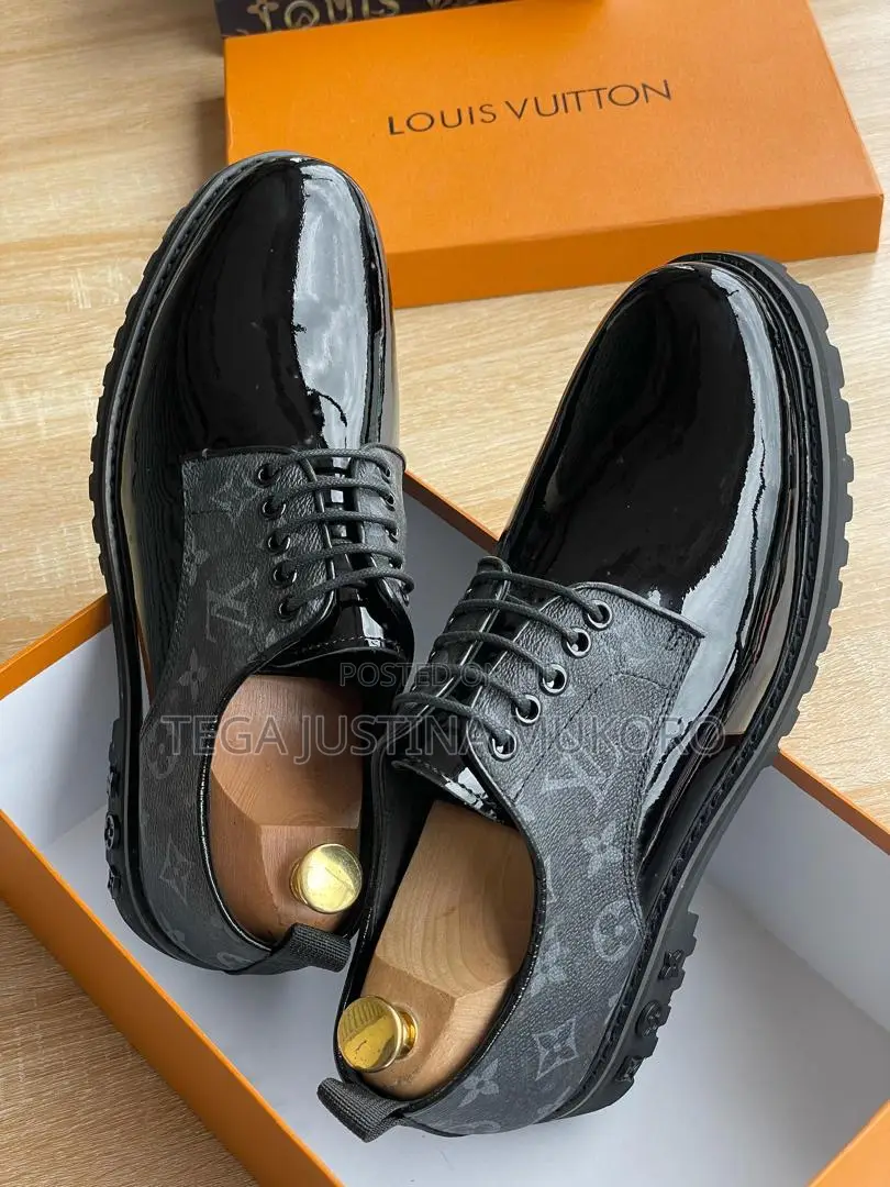 Latest Design Louis Vuitton Men's Classic Flat Shoes