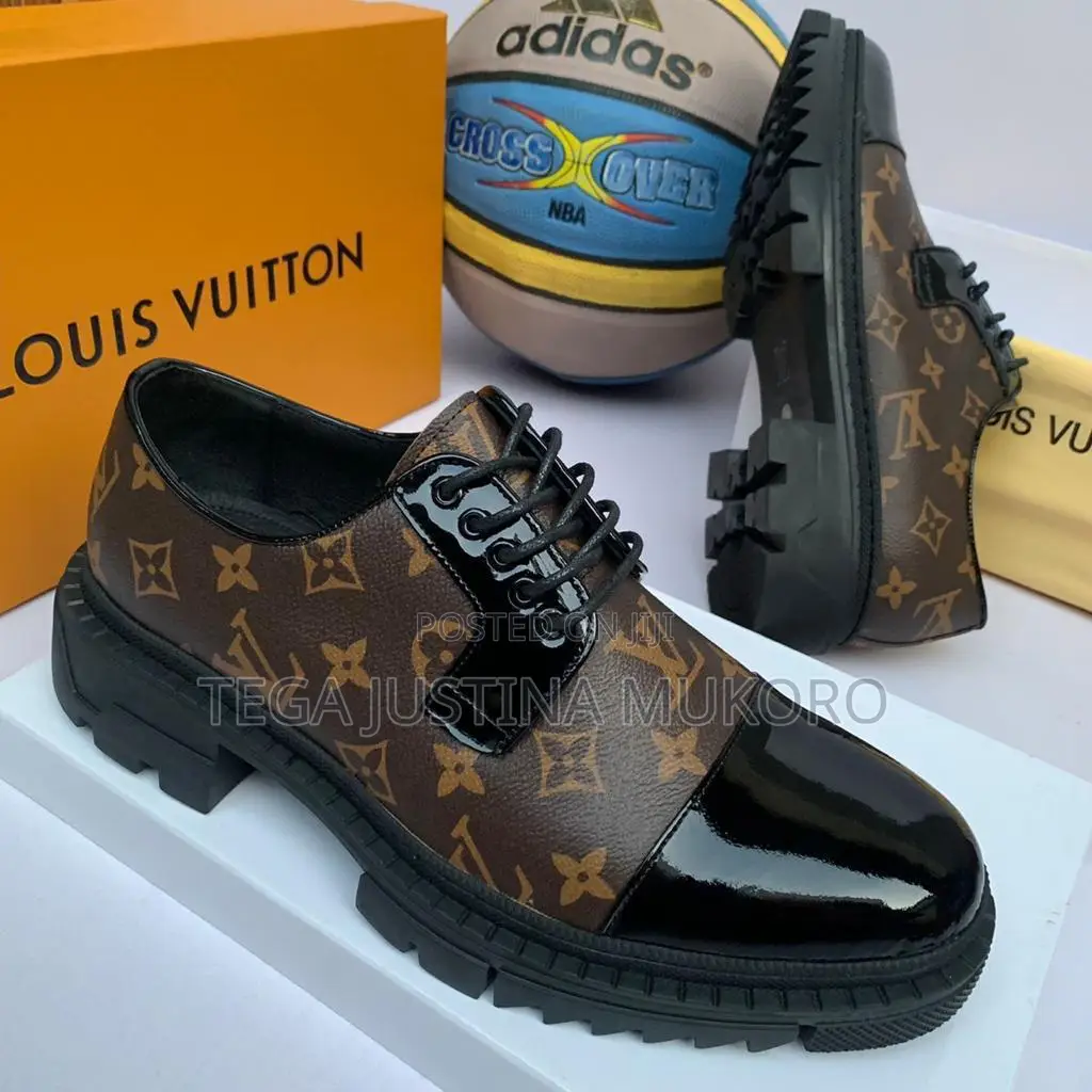 Latest Design Louis Vuitton Men's Classic Flat Shoes
