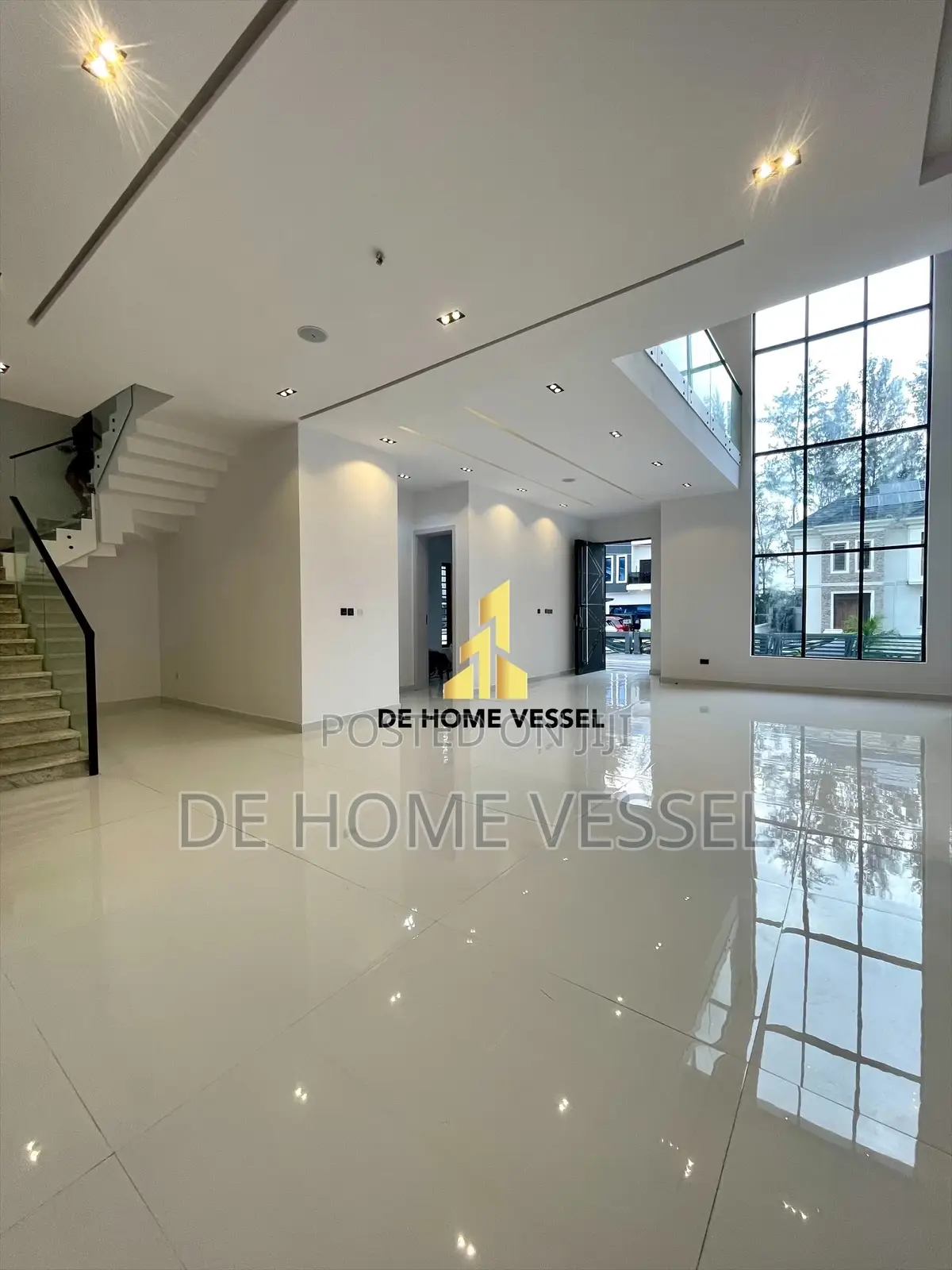 5bdrm Duplex in Lekki for sale