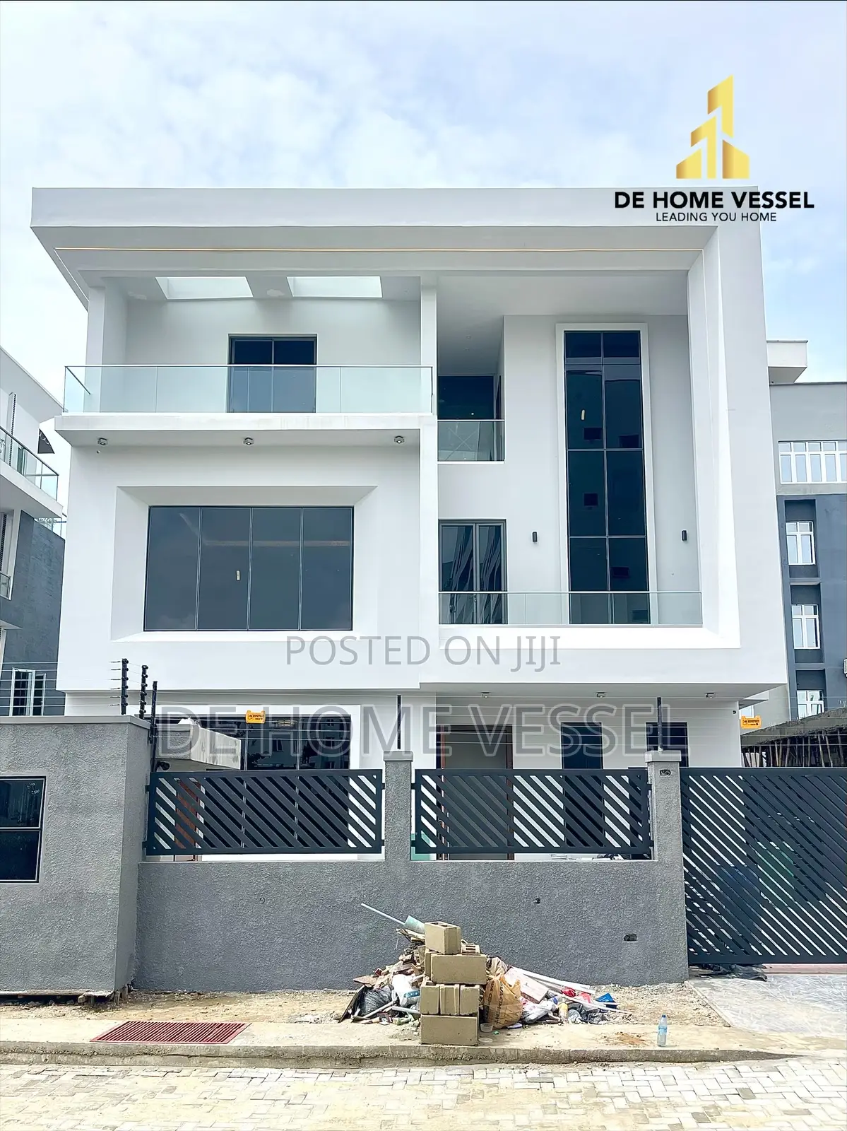 5bdrm Duplex in Ikoyi for sale