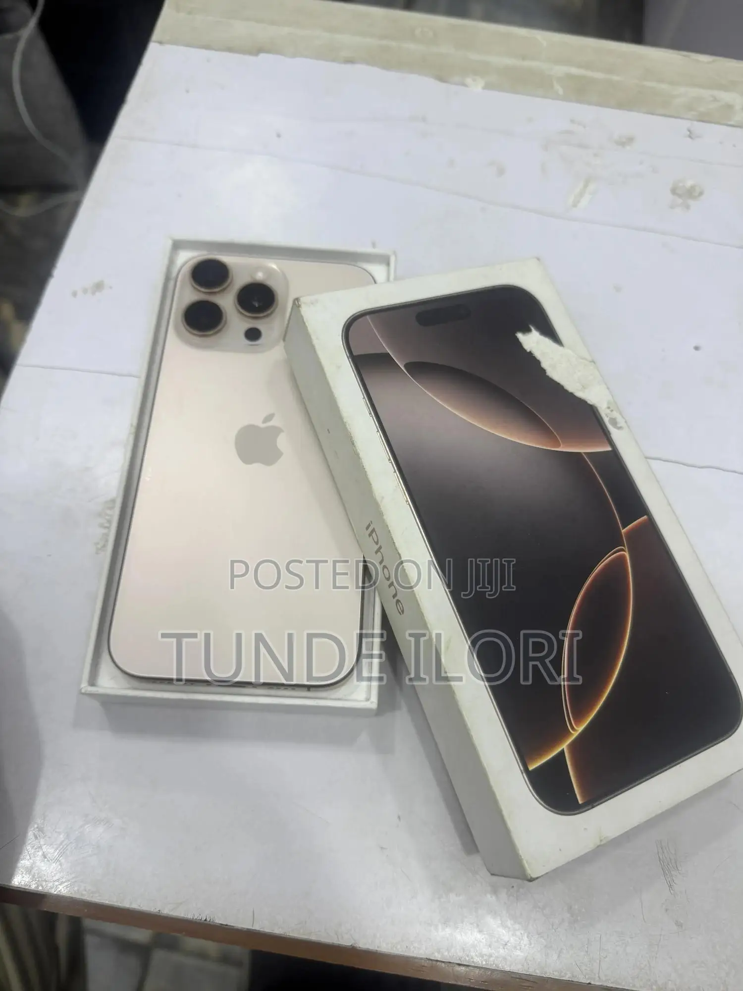 New Apple iPhone 16 Pro Max 256 GB Gold
