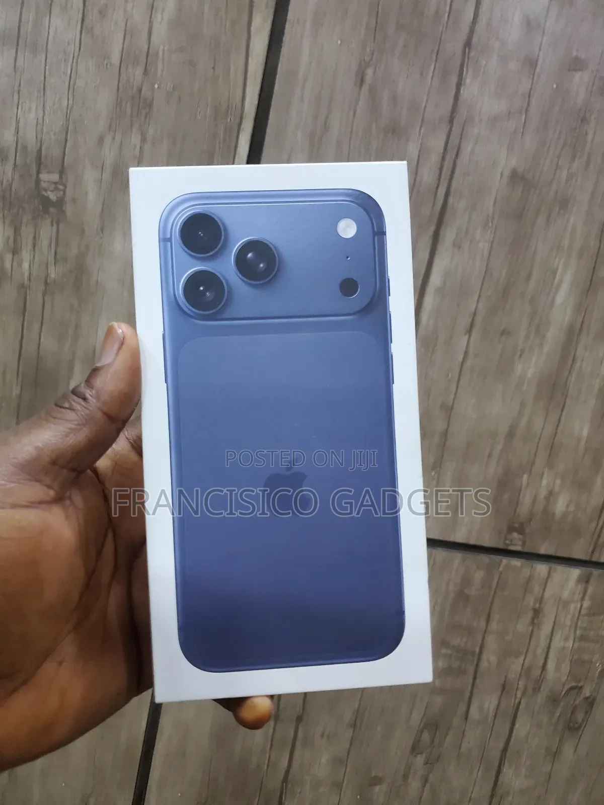 New Apple iPhone 17 Pro Max 256 GB Blue
