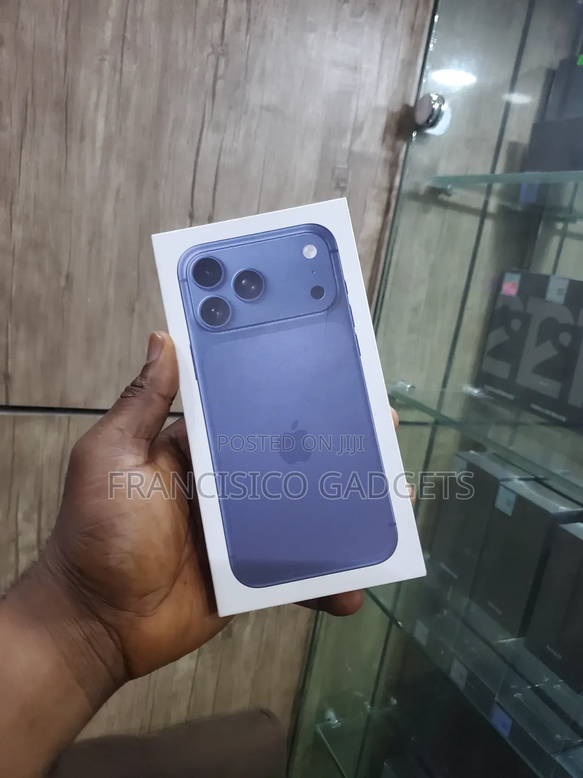 New Apple iPhone 17 Pro Max 256 GB Blue