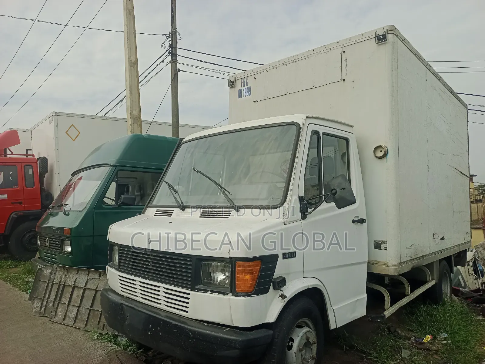 410d Mercedes Benz Truck (Foreign Used) 6 Tyres