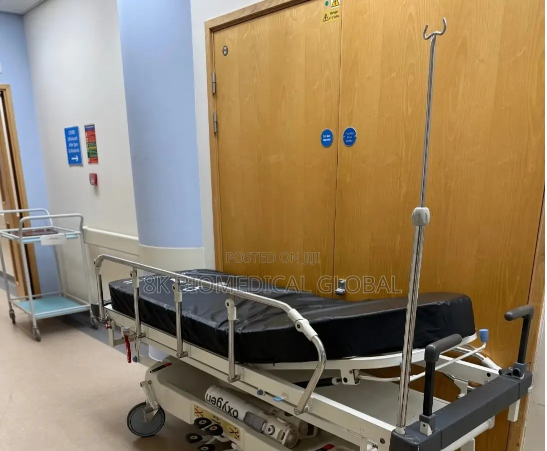 Uk Used Arjo Huntleigh Lifeguard 55 Patient Trolley With Mattress