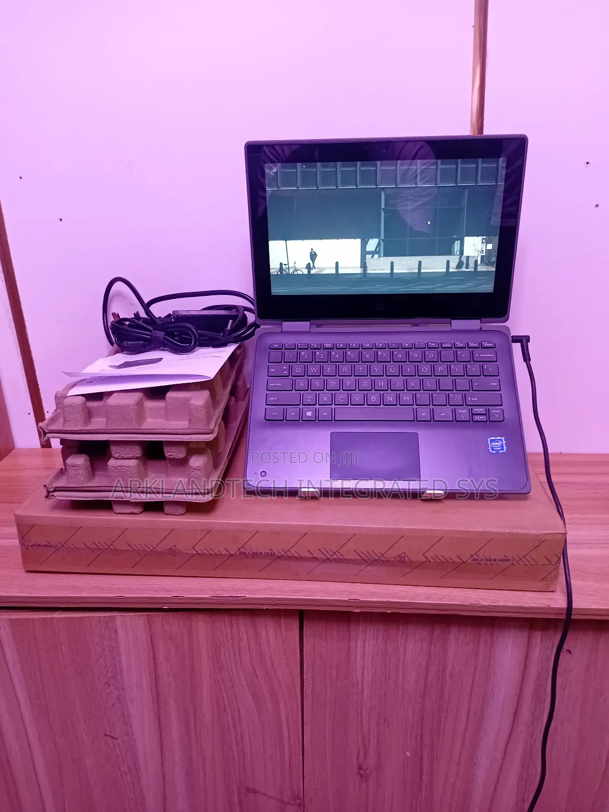 New Laptop HP ProBook 11 X360 G3 EE 4GB Intel Celeron SSD 256GB