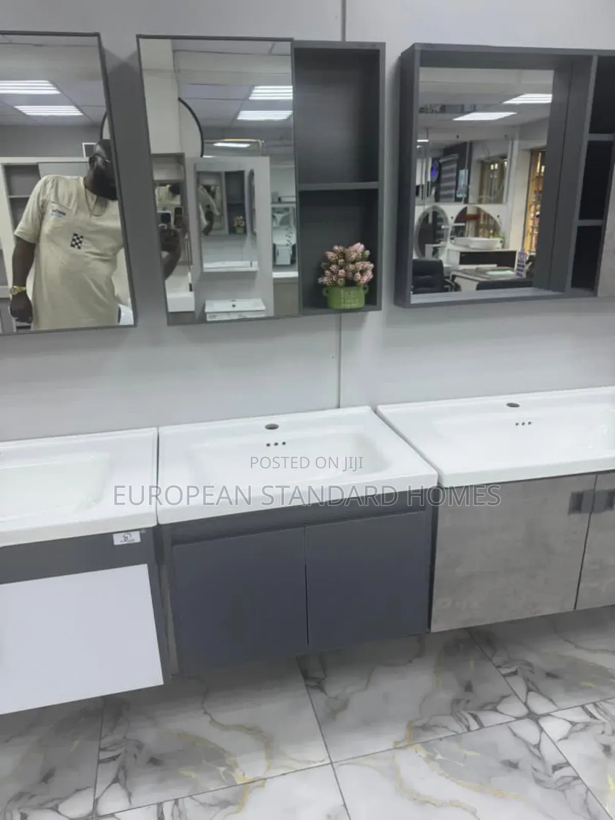 Cabinet Basin