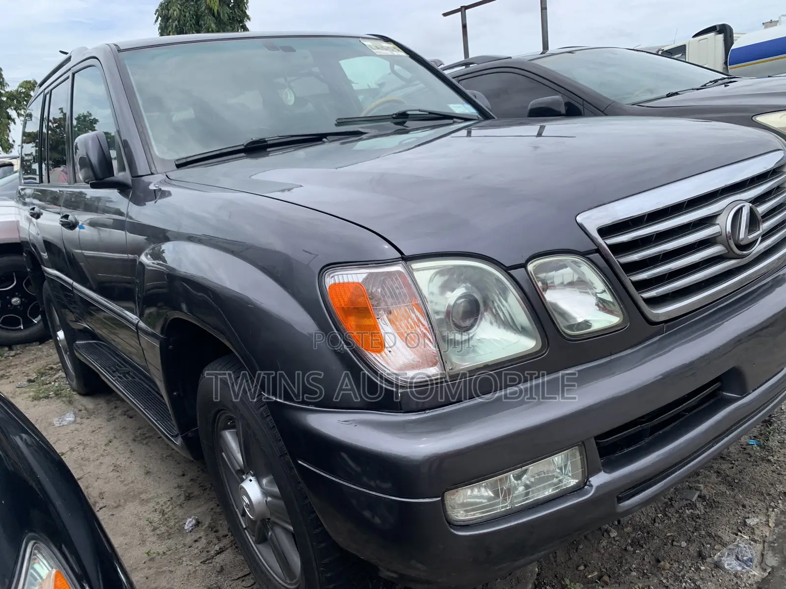 Lexus LX 470 Sport Utility 2007 Gray