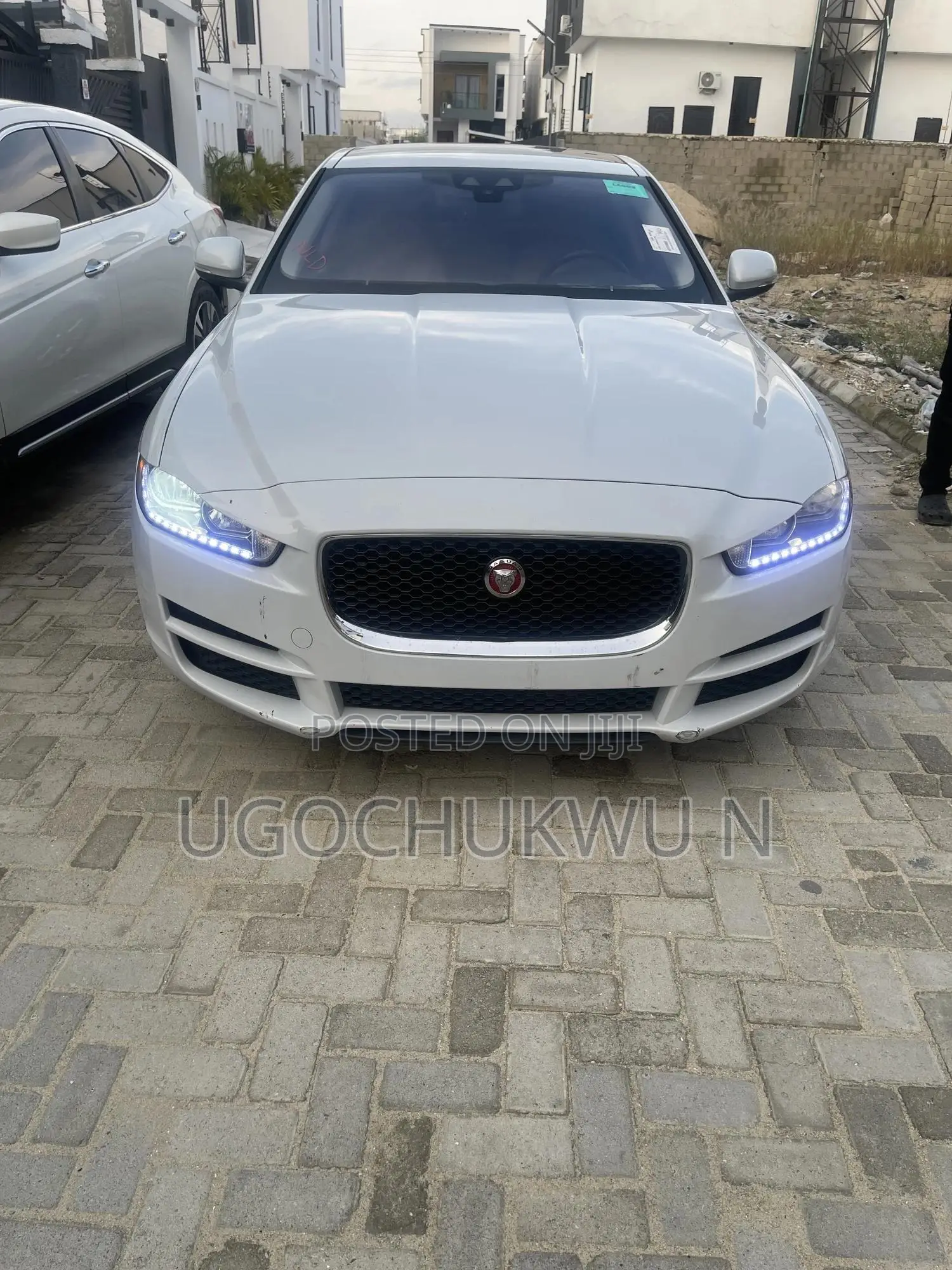 Jaguar XE 35t Prestige AWD 2017 Off white