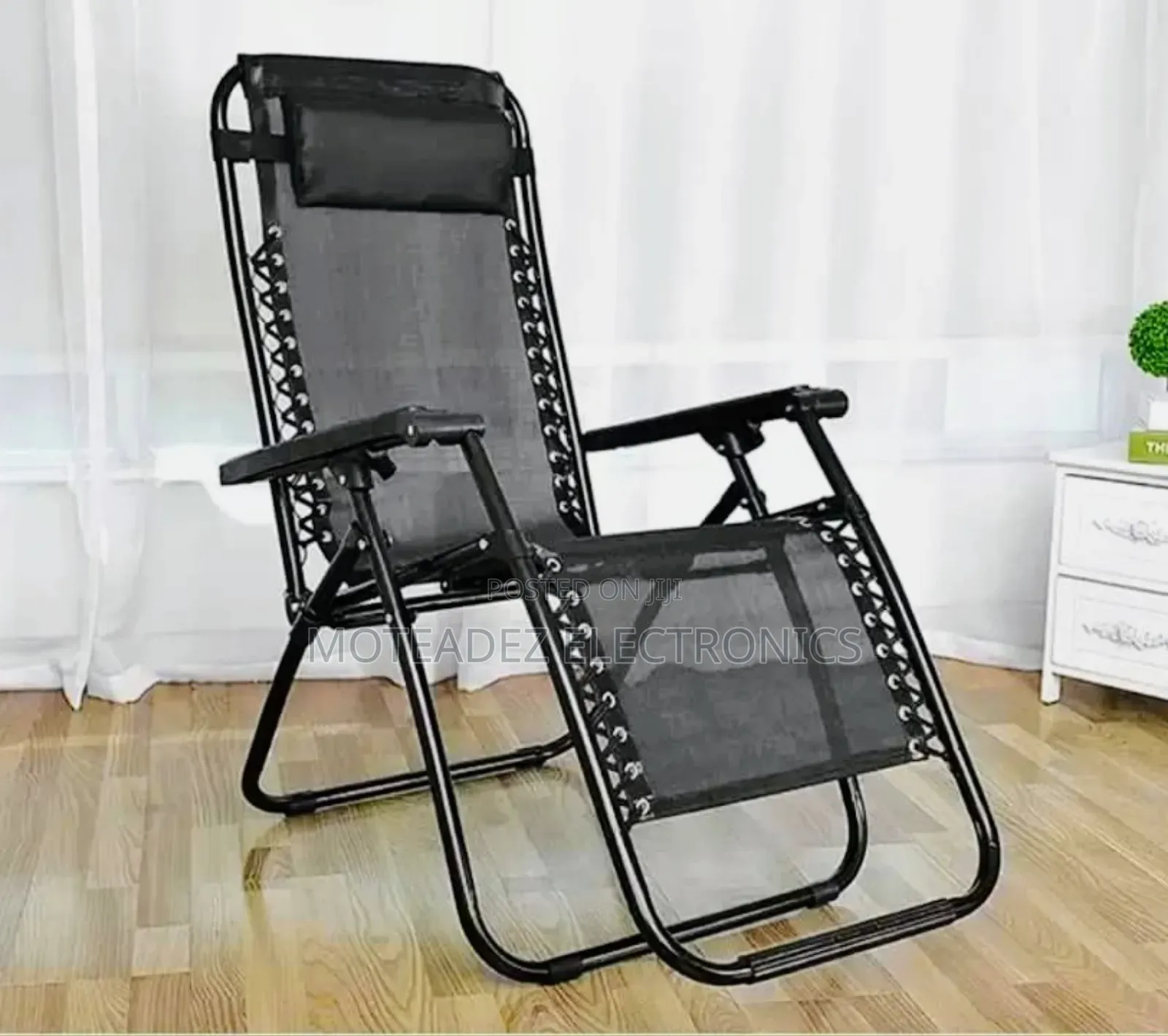 Improved Reclining Foldable Indoor/Outdoor Relaxation Chair