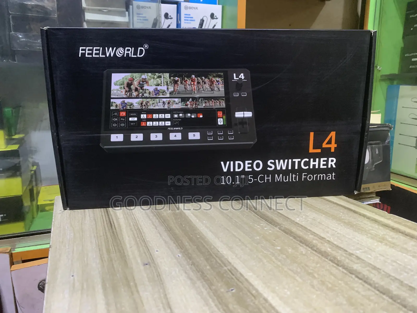Feelworld L4 Video Switcher 10.1” 5 Channels Multi Format