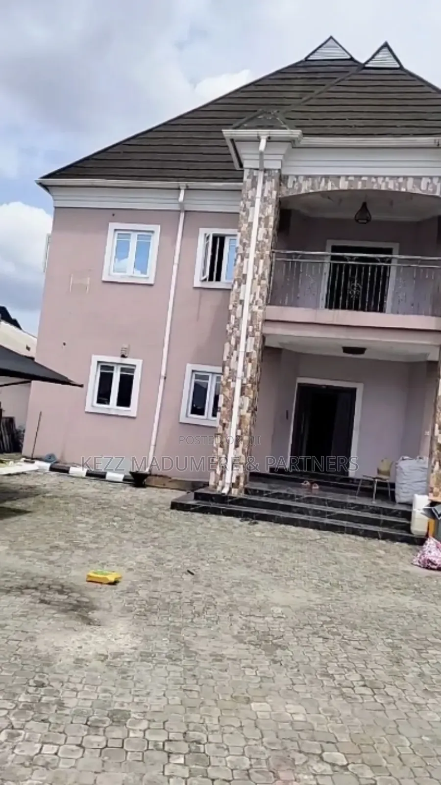 5bdrm Duplex in Gated Estate , Off for sale
