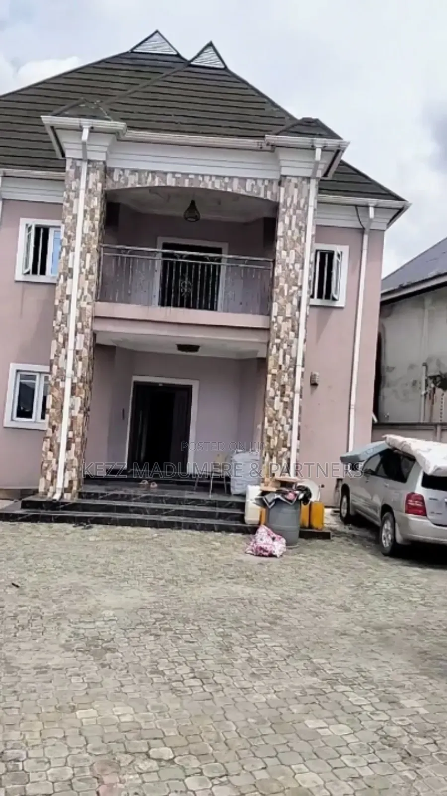 5bdrm Duplex in Gated Estate , Off for sale