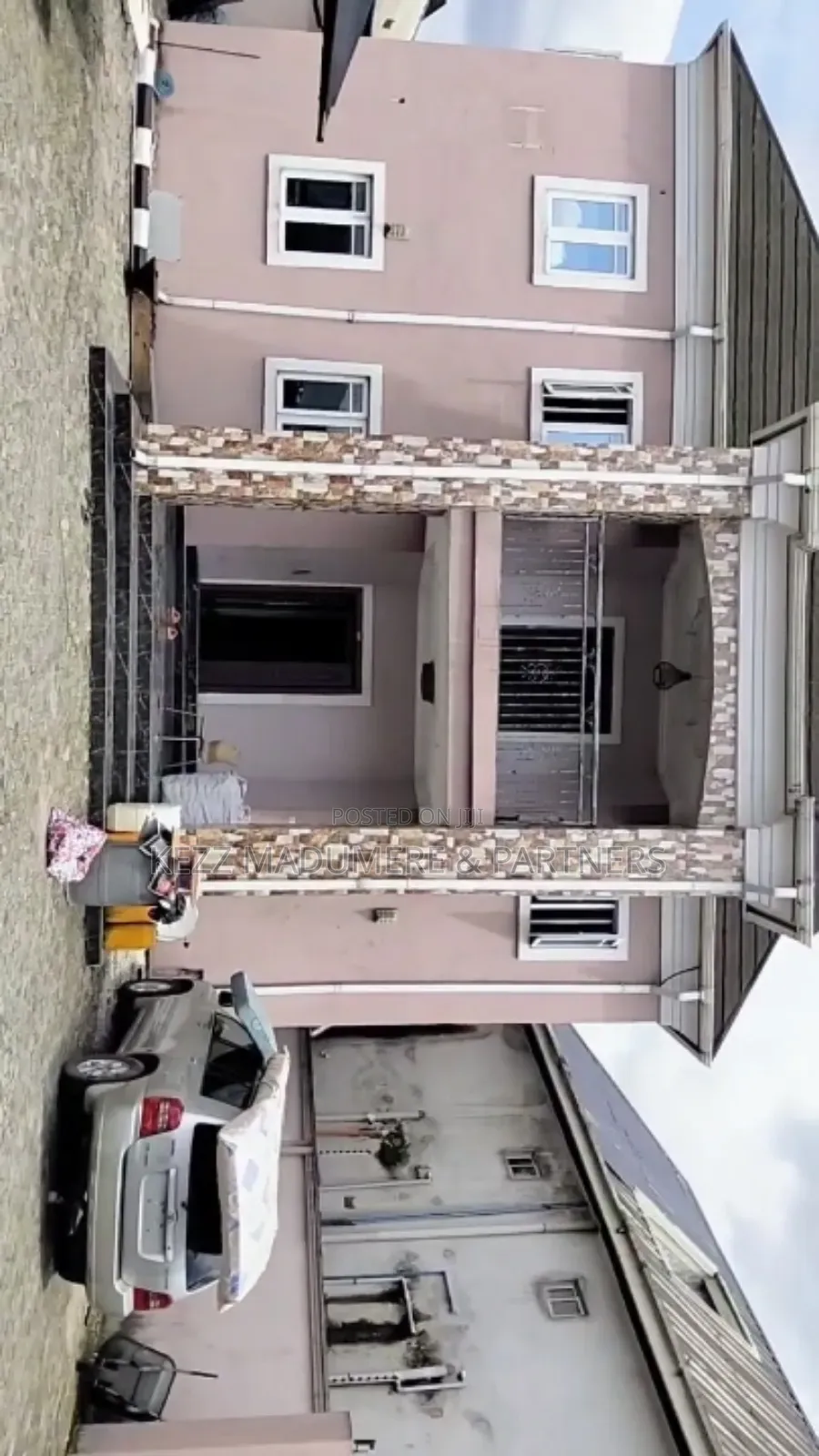 5bdrm Duplex in Gated Estate , Off for sale