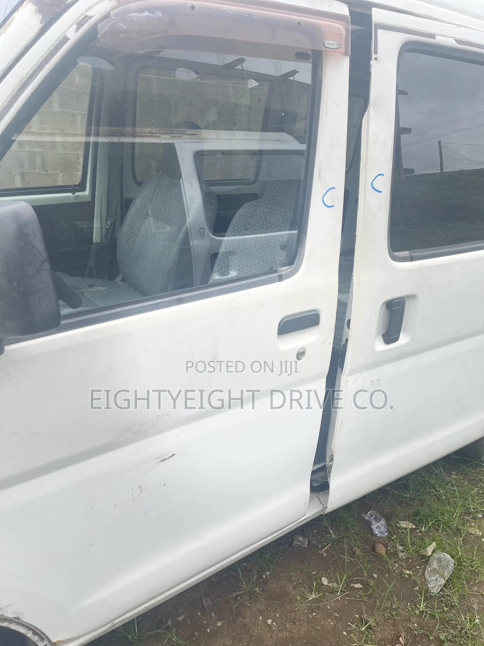 Suzuki APV Minibus 2010 White