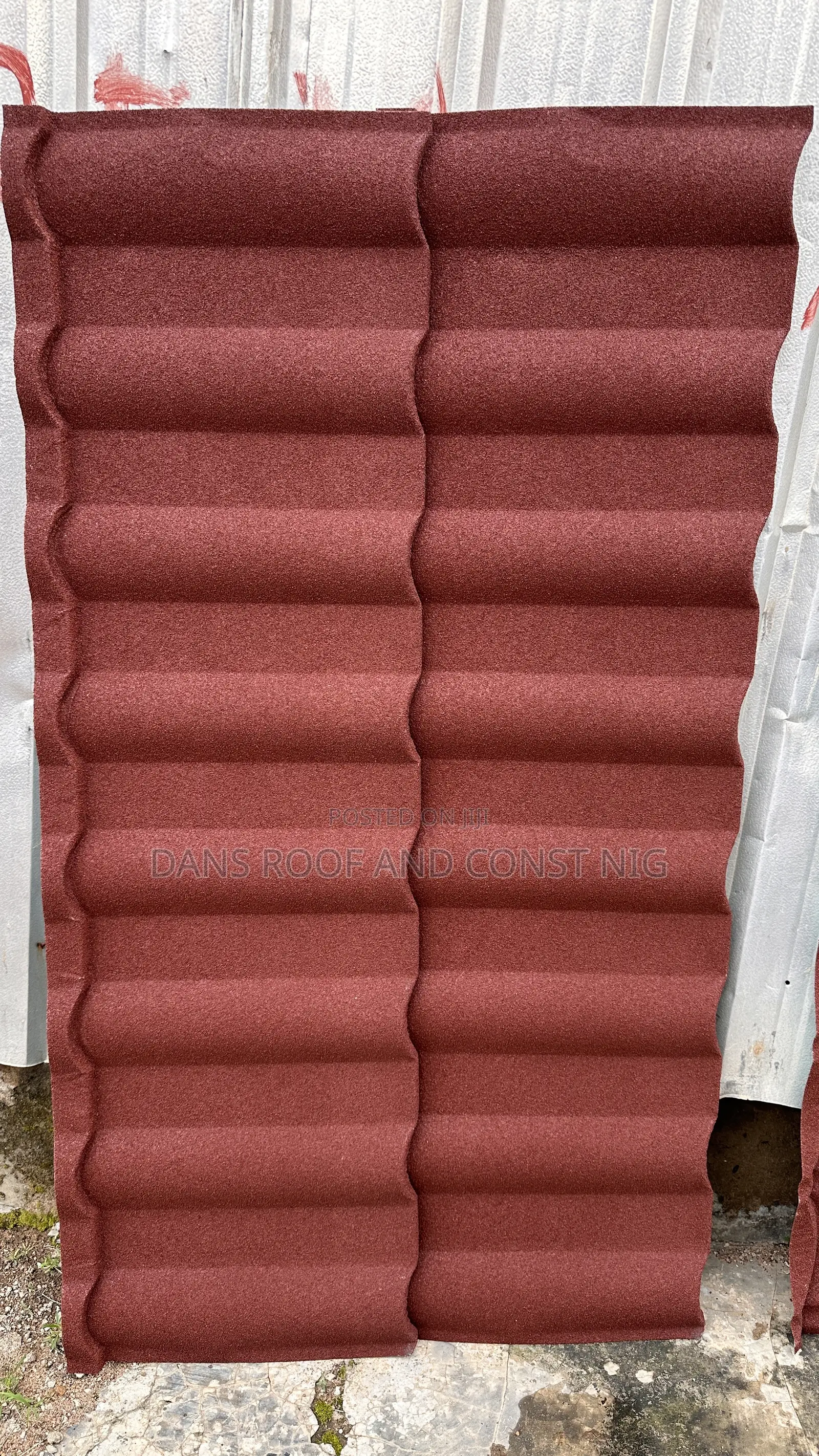 Plain Red Milano