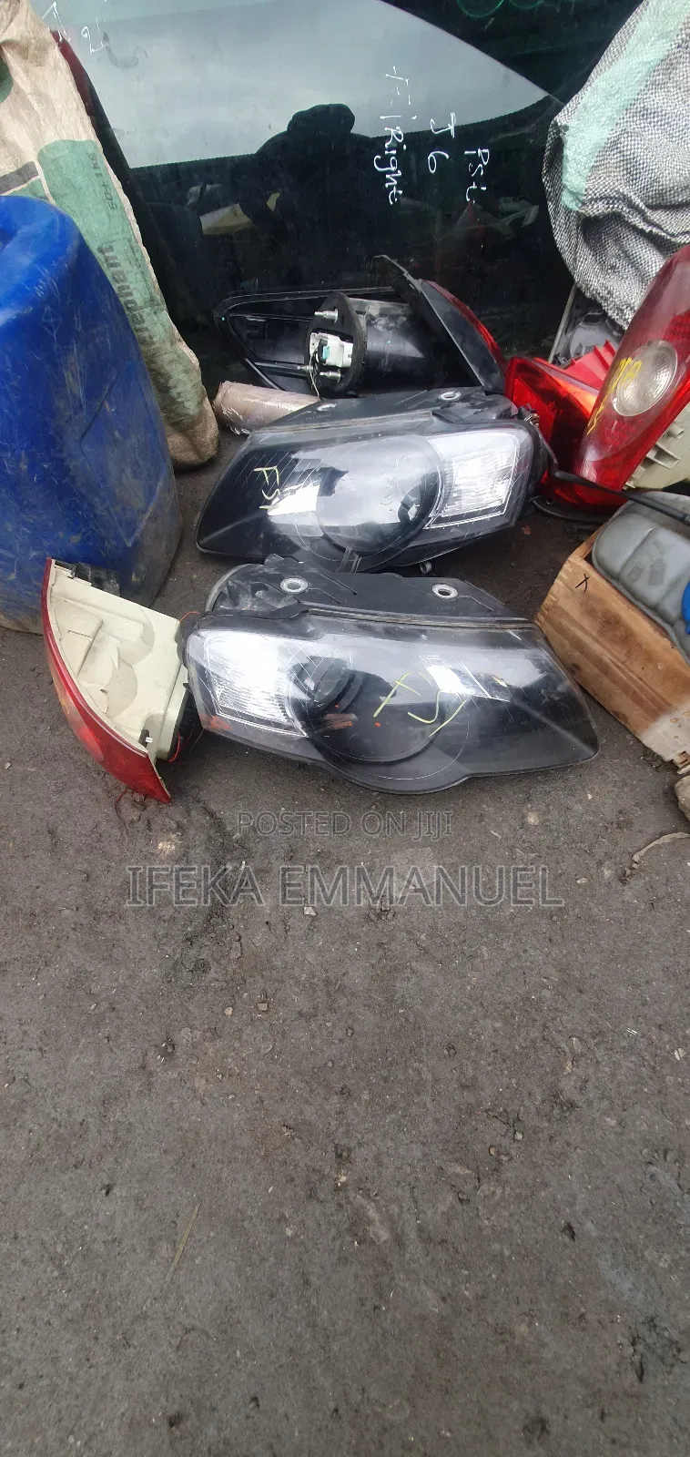 Headlights Volkswagen Passat Fsi