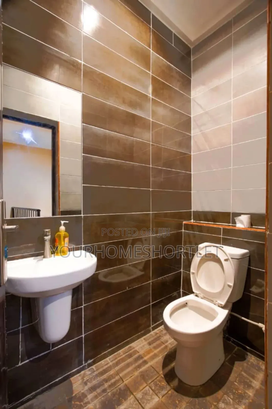Tasteful Two Bedrooms Apartment With Table Tennis