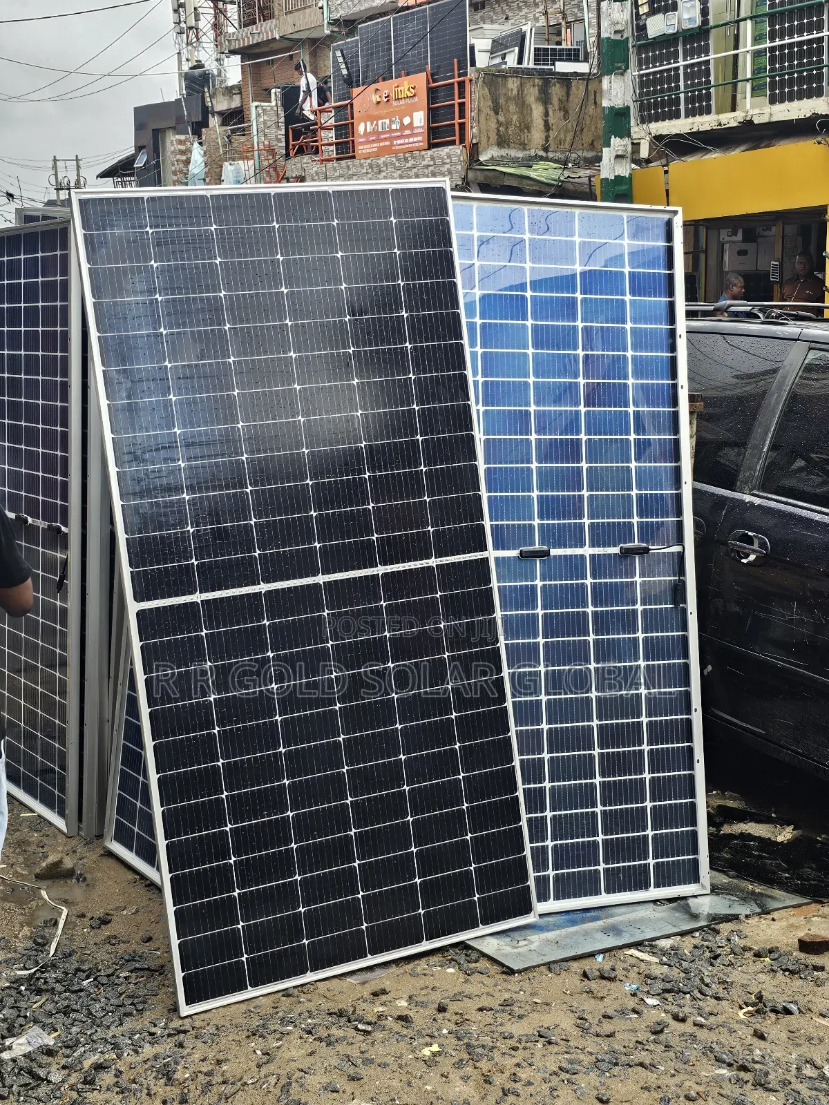 700w Solar Panel