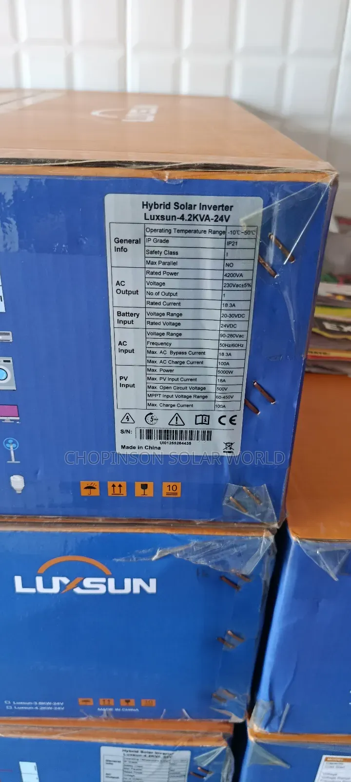 Solar Energy Luxus Hybrid Inverter 4.2kva/24votts