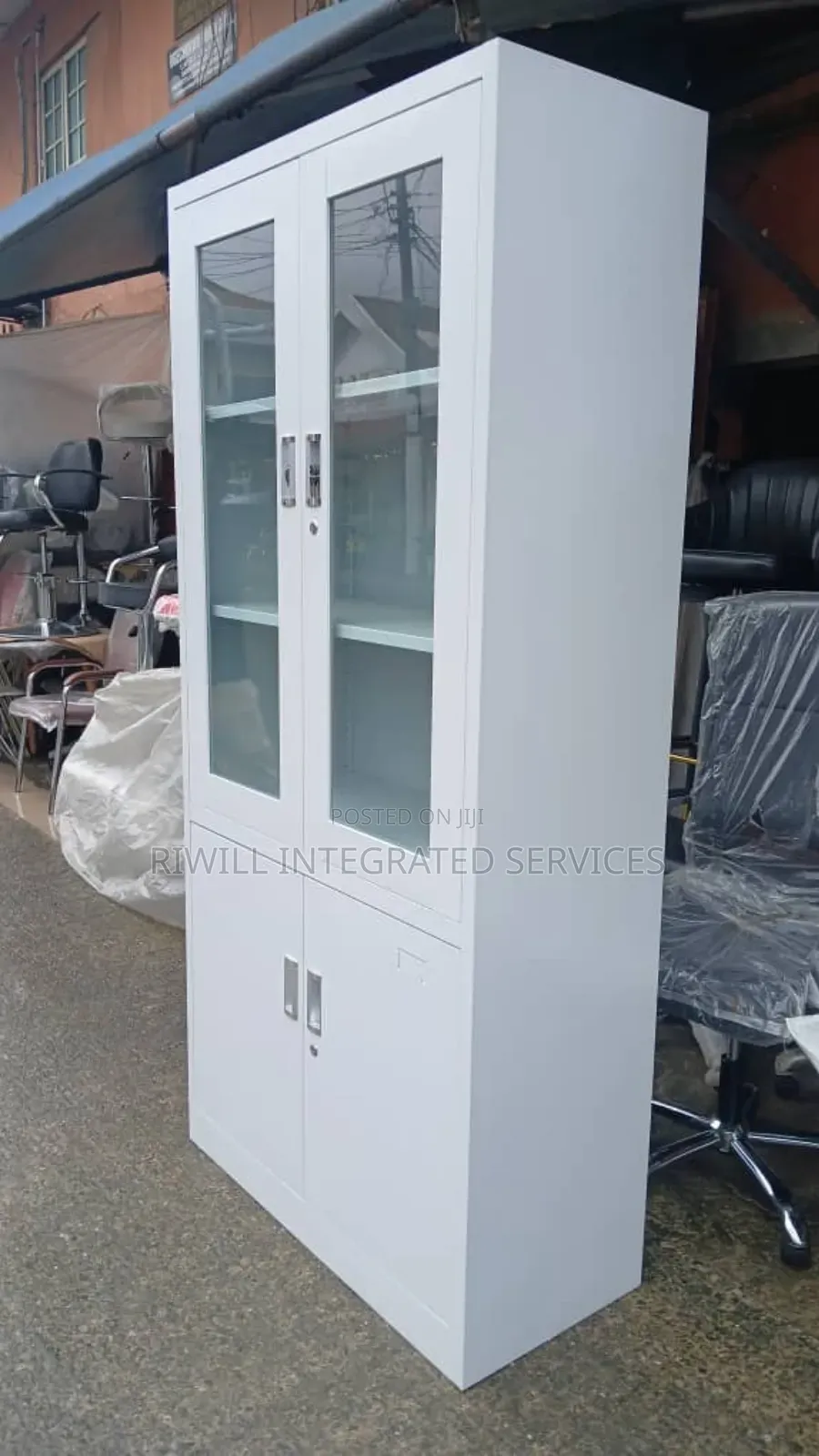 Metal Book Shelf With Glasses