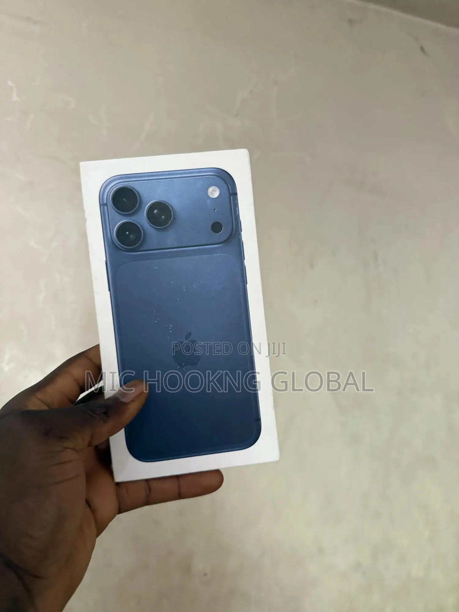 New Apple iPhone 17 Pro Max 256 GB Blue