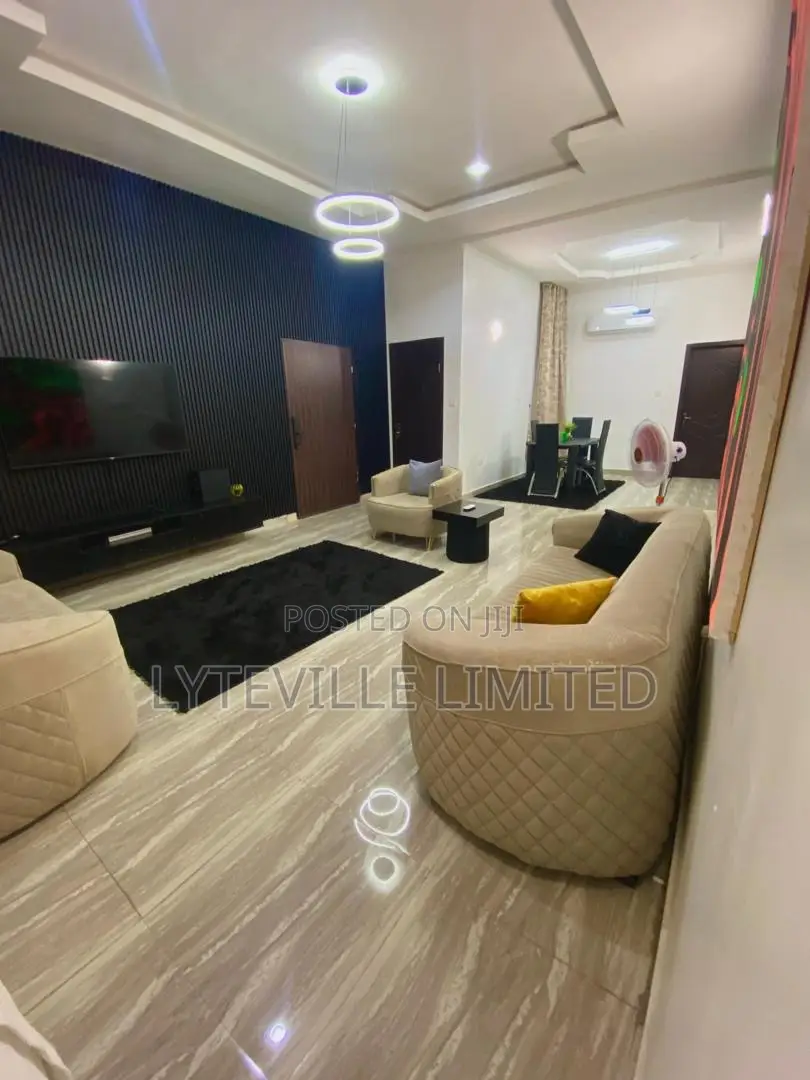 Cozy 3 Bedroom Apartment