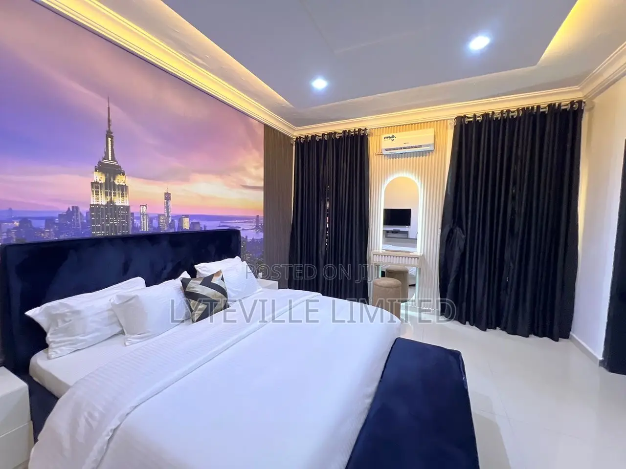 Deluxe 3 Bedroom Terrace